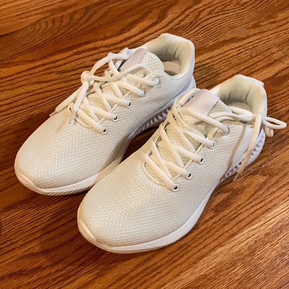Sneakers - Picture 1 of 1